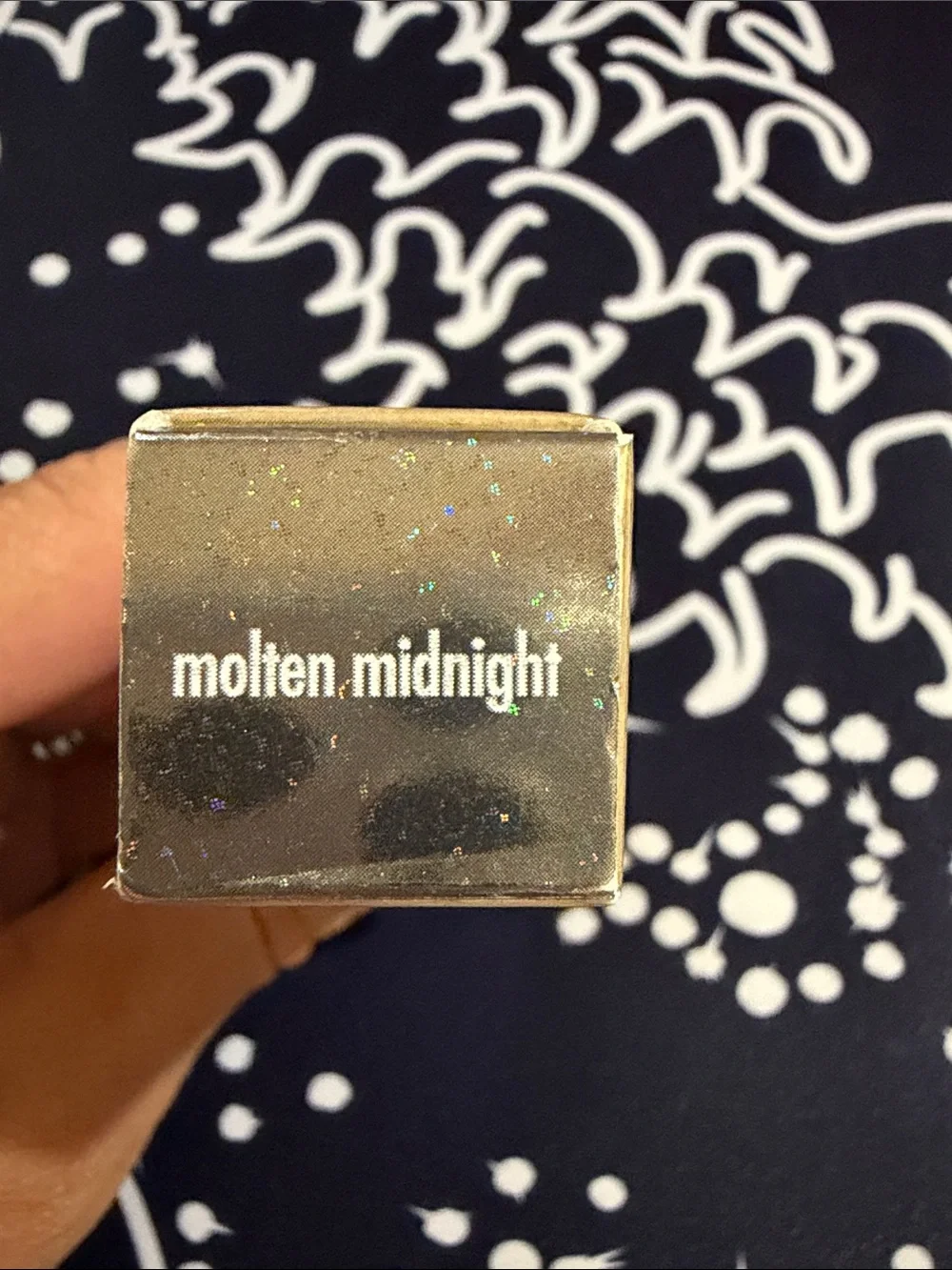 Stila Glitter & Glow Liquid Eye Shadow in Molten Midnight